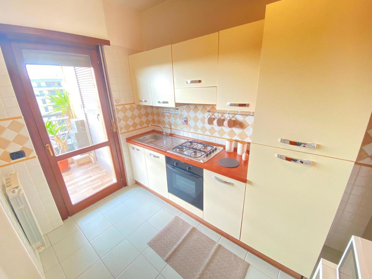 Golden Hour Apartment - Panoramic Terrace Fiumicino Extérieur photo